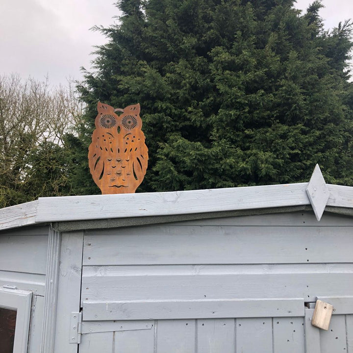 Rustyetal STANDING OWL DECORATION Garden ornament