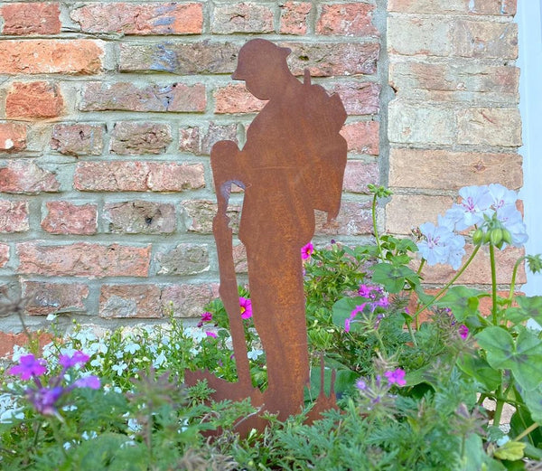 METAL Lest We Forget Soldier army GARDEN Decoration Statue Feature