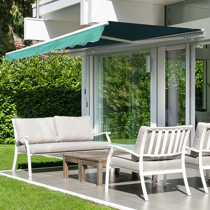 Manual Retractable Awning, size (m x .m)
